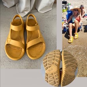 Teva Hurricane Drift Sandals